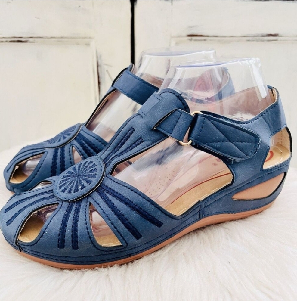 Luo Ge Navy Blue Suede Adj Wide Straps Round Closed-toe Sandals Sz 7.5 - 8 EUC